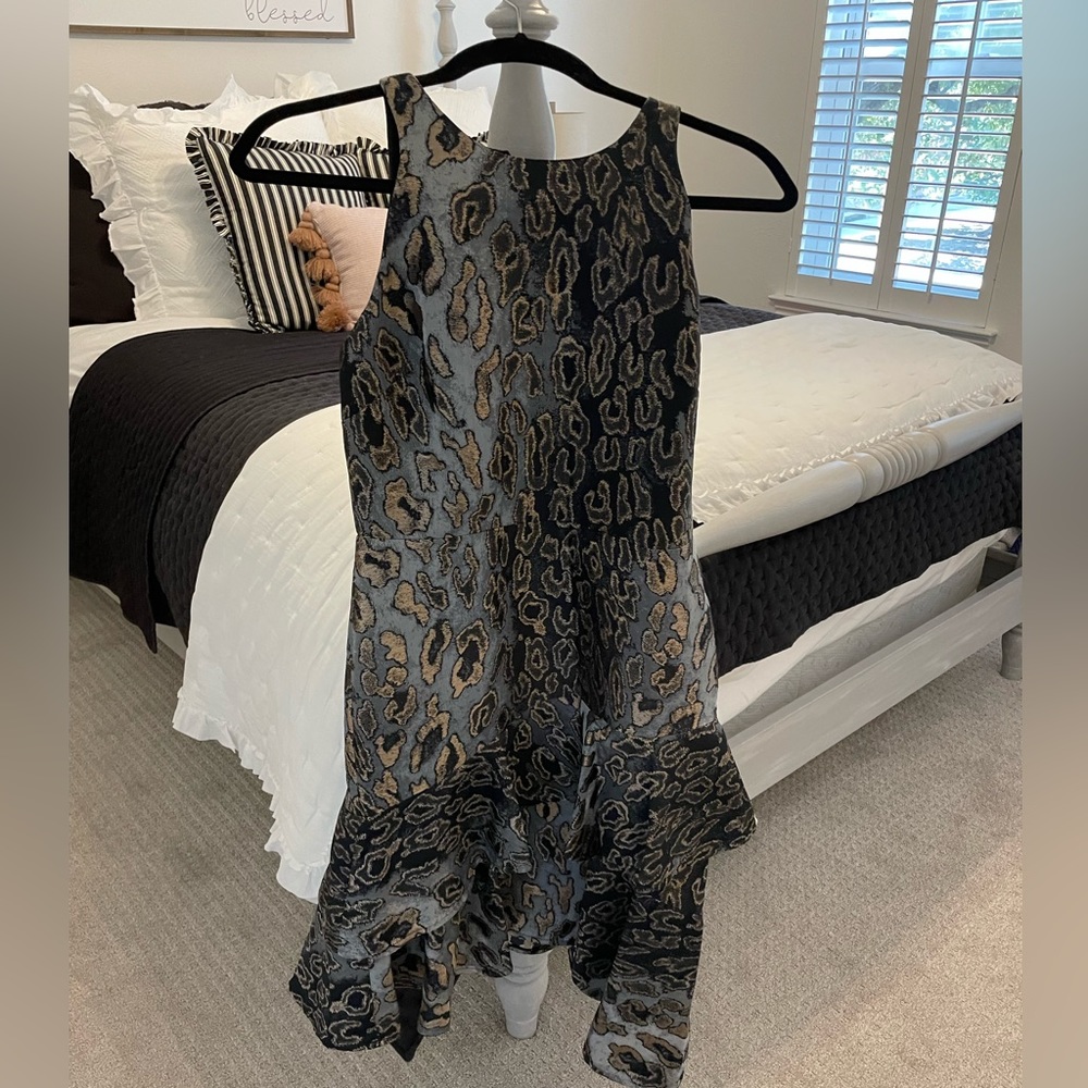 Vince Camu silver and black leopard print dress size 0